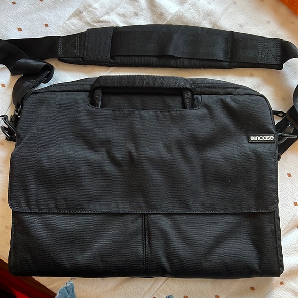 Incase Other - MOVING sale! Incase laptop bag